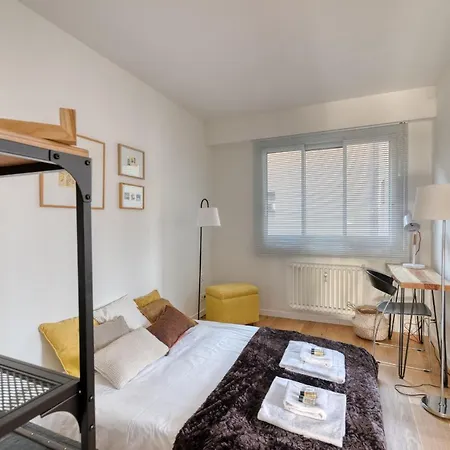 Deville Terrasse Hyper Centre شقة